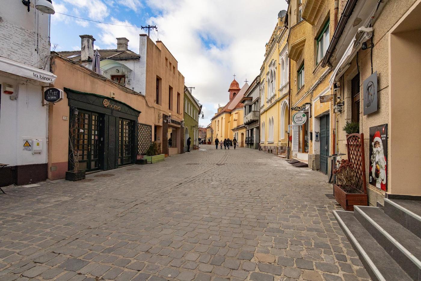Апартаменты Old Town By Mm Host Брашов Экстерьер фото